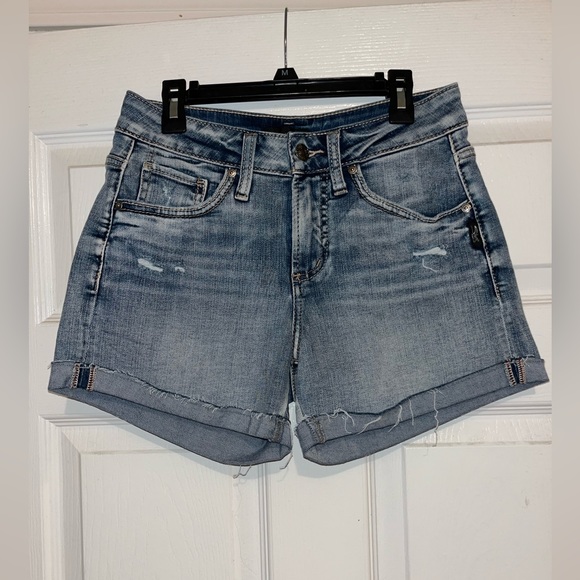 Silver Jeans Co. boyfriend mid rise shorts, size 25 - Picture 3 of 5